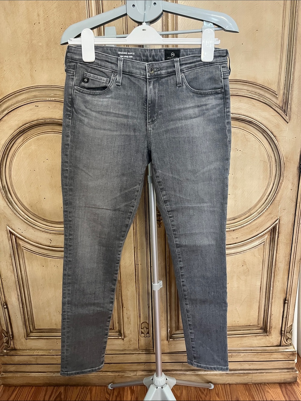 AG Adriano Goldschmied Women’s Skinny Jeans in Washed Gray